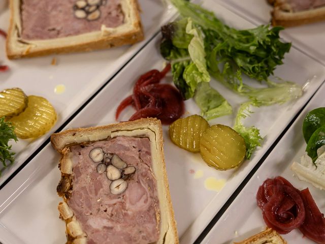 L'Auberge Pâté croûte au lapin et aux noisettes